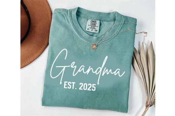 Personalize Est Grandma Shirt: A Designer's Mother's Day Asset